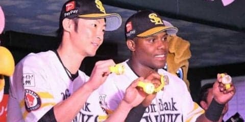 鷹・明石、殊勲の勝ち越し打　17日のHRボールは戻らず「できれば返してほしい」