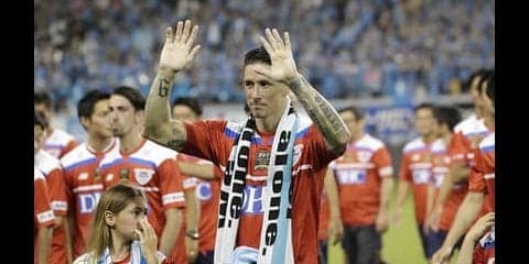 偉大な男トーレスの最終ゲーム。イニエスタは黄金の輝きで華を添えた