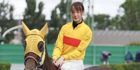 【札幌/3歳未勝利】菜七子「最後まで頑張ってくれた」キモンボーイを勝利に導く手綱さばき！