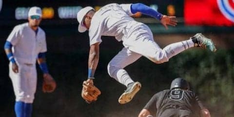 【MLB】カブス168センチ男のダイナミックプレーも…白ユニ批判続々「どこのチーム？区別がつかない」