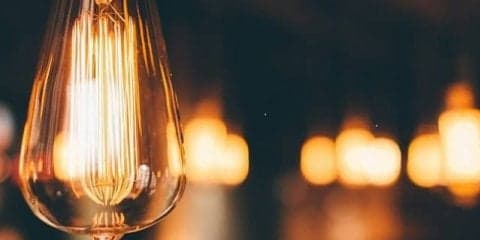 照明の色が心身に与える影響とは？