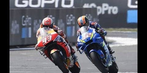 王者マルケスと真っ向勝負！0.013秒差でねじ伏せたリンスが２勝目