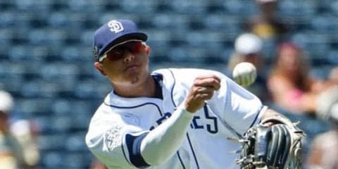 【MLB】330億円男マチャドには「簡単過ぎる」横っ飛び＆鬼肩スロー　米「クレイジー」