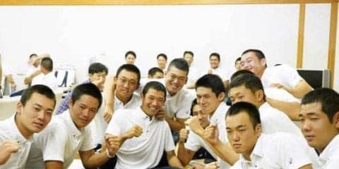 【U-18W杯】高校Jが開催地・韓国到着　機内ではうれしいサプライズも