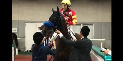 吉田豊「メリハリが出ればさらにいい」土曜新潟６Ｒ新馬はラブオナヴィータが逃げ切る