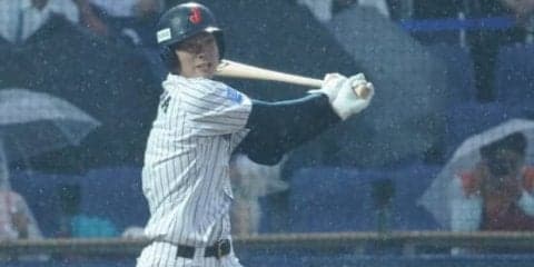 【U-18W杯】日本、すぐさま反撃！　これぞ4番、石川の右翼線適時二塁打で追いつく