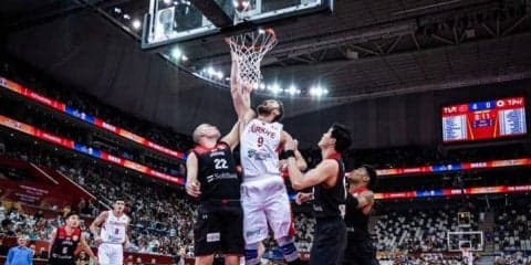 日本はトルコの堅守を崩せず、徹底マークを受けた八村塁も15得点と不発で初戦黒星