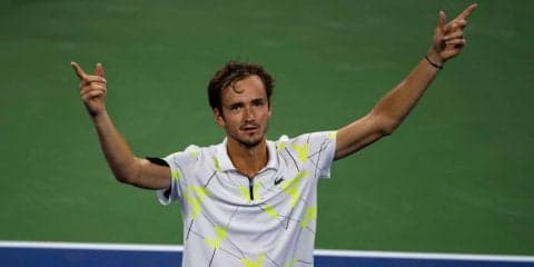 メドベージェフ、全米OP準々決勝へ！勝利後はダンスで観客を挑発！？