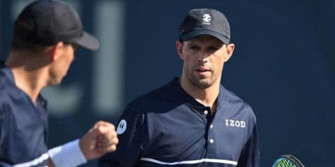 銃社会アメリカを象徴？ライフルを向けるジェスチャーで罰金！[全米オープン]