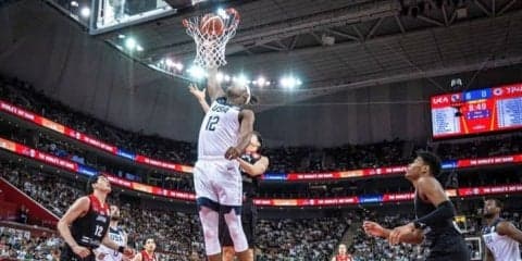 バスケ日本代表が世界最強のアメリカと対戦、果敢な戦いを挑むも45-98の大敗