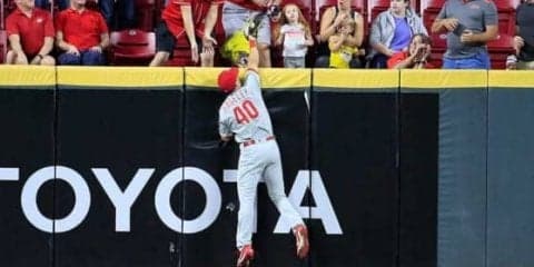 【MLB】「彼は捕った？」→「捕りました！」凄すぎる“HRキャッチ”に実況も騙され大興奮