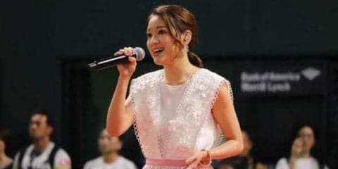 歌手でモデルのchayさんが国歌斉唱　「震えました」も、美声で大観衆魅了