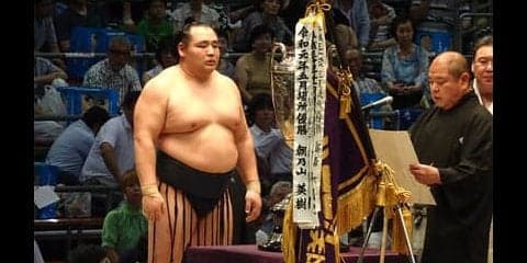 鶴竜にモンゴル相撲の経験ナシ。それでも手紙を送り日本に売り込んだ