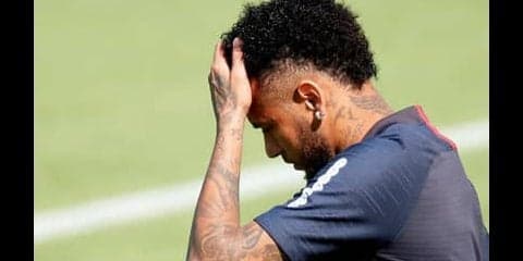 ネイマールに襲いかかる逆風。パリ市民との関係修復は可能なのか？