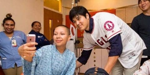 【MLB】大谷翔平、小児がん病棟訪問で「こっちが元気に」　エアホッケーなどで盛り上がる