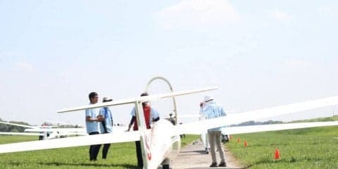 【航空部】これぞ航空日和！青空の下、女主将・堀越の六大戦が閉幕。悔しさにじむ結果にも前向き「目標はいつも全国大会出場です」