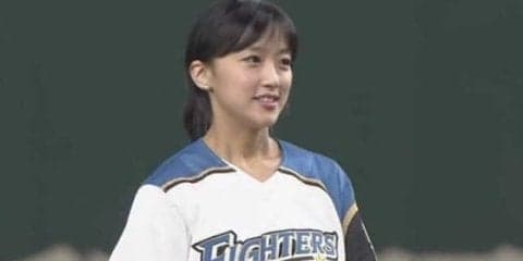 報ステ・竹内由恵アナの始球式に「熱盛！」　可愛らしいワインドアップ投法にファン喝采