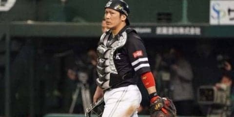 天王山で驚愕の“甲斐キャノン”発動！　圧巻の一塁牽制で金子侑タッチアウト