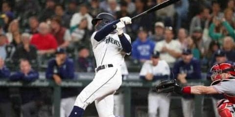 【MLB】ノーノー阻止の一打が逆転3ラン！　マ軍新人がデビュー2戦連発、城島以来3人目