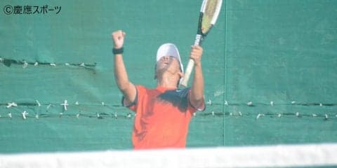 【テニス（男子）】慶大が底力を見せ、法大との山場を制する！／関東大学テニスリーグ　法大戦