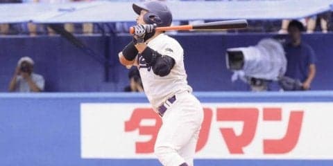 激動の開幕戦 　延長12回で東大を下す／東京六大学秋季リーグ戦