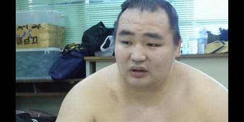 師匠が下した英断。横綱・鶴竜が日本語をすぐにマスターできたわけ