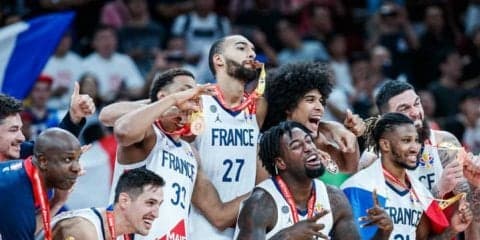 シンプルバスケと強気のメンタルでオーストラリアを撃破、フランスが世界3位に