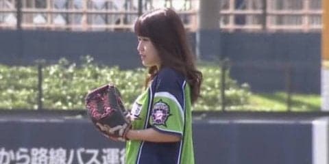 野球好き歌手・河野万理奈さんがハム対ヤクルト2軍戦で始球式　「異次元の空間でした！」