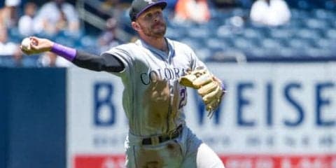 【MLB】ファンブルしたように見えない完璧併殺プレー　ロッキーズの二遊間が奏でた絶妙ハーモニー