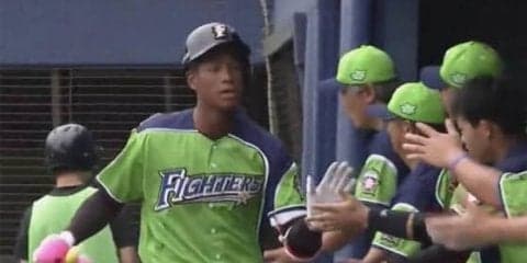 日ハム万波、驚愕パワー！　逆転14号2ランに鎌スタ騒然