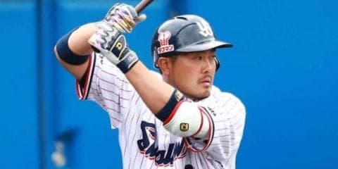 ヤクルト館山、畠山が引退試合　代打で登場した畠山が右前打！