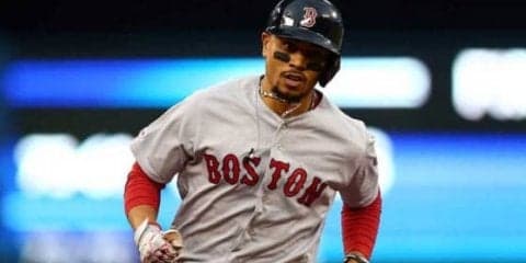 【MLB】Rソックス3年連続Gグラブ名手の“ロケットスロー”に米驚愕　「信じられない送球」