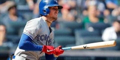 【MLB】狙って「バント二塁打」!?　超絶技巧に米驚嘆「初めから二塁打にするつもりだった」