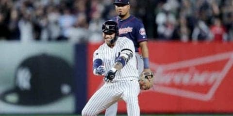 【MLB 地区S】ヤ軍トーレス、5回勝ち越し2点二塁打！　田中将大も祝福のPS初打点