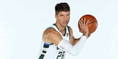 バックス指揮官がカイル・コーバーを称賛「彼の加入はチームにとって大きなこと」