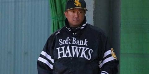 ホークスの入来祐作3軍投手コーチ、飯田哲也3軍外野守備走塁コーチが退団
