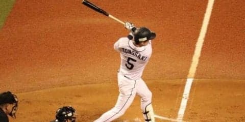 王者・西武が3回に一挙3点で逆転！　中村が左前適時打→外崎が逆転の2点三塁打