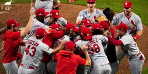 【MLB 地区S】カ軍が「記録ずくめの勝利」で優勝決定S進出　球団最多タイの12点差でブ軍撃破