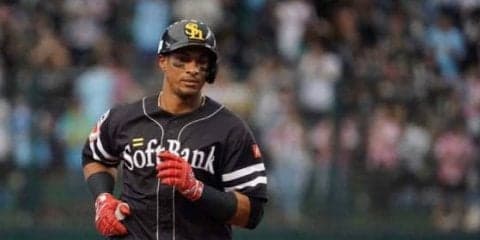 勝てば3年連続日本S進出の鷹がリード広げる　4回にグラシアルがソロ、甲斐が適時二塁打