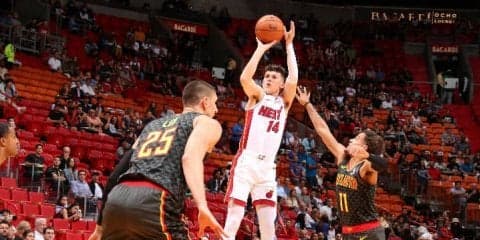 ヒートの新人タイラー・ヒーロー、プレシーズンゲームでチームハイの23得点を記録