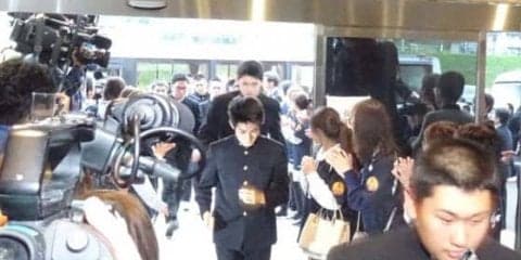 【ドラフト】佐々木朗希、運命の瞬間を200人超見守る　会見場入り、報道陣は35社128人