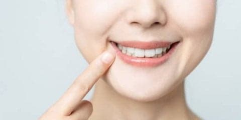 歯茎の整形でコンプレックスを解消！お悩み別治療法を解説