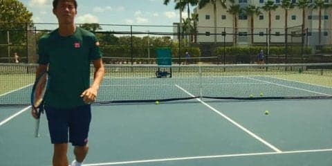 錦織圭がスーパーショットを披露！「inバープロテイン ベイクドチョコ」CM公開