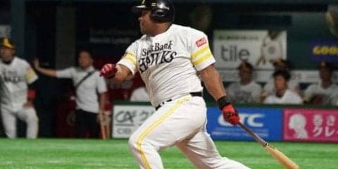 【日本S】鷹デスパイネが死球に怒り露わ　ヘルメット投げ捨て、場内は騒然