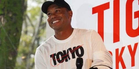 「タイガー・イズ・バック！」4年ぶりの来日イベントでタイガーコール