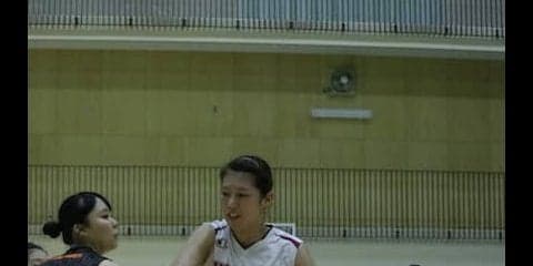 拙攻が目立ち、春の王者に完敗