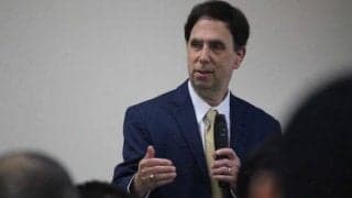 「ピッチスマート」導入経緯を米博士が講演で説明　「若年層のTJ手術急増で調査研究」