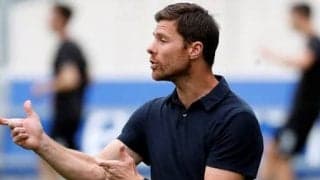 世界最高MFの転身。シャビ・アロンソに聞く「一番影響を受けた監督」