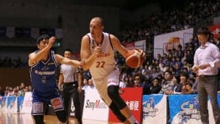 藤井祐眞の作り出すリズムでニック・ファジーカスの得点力爆発、川崎が島根に完勝