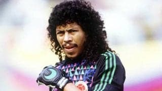 現在のルールにも影響を与えた常識外れのGK。イギータは自由を満喫した